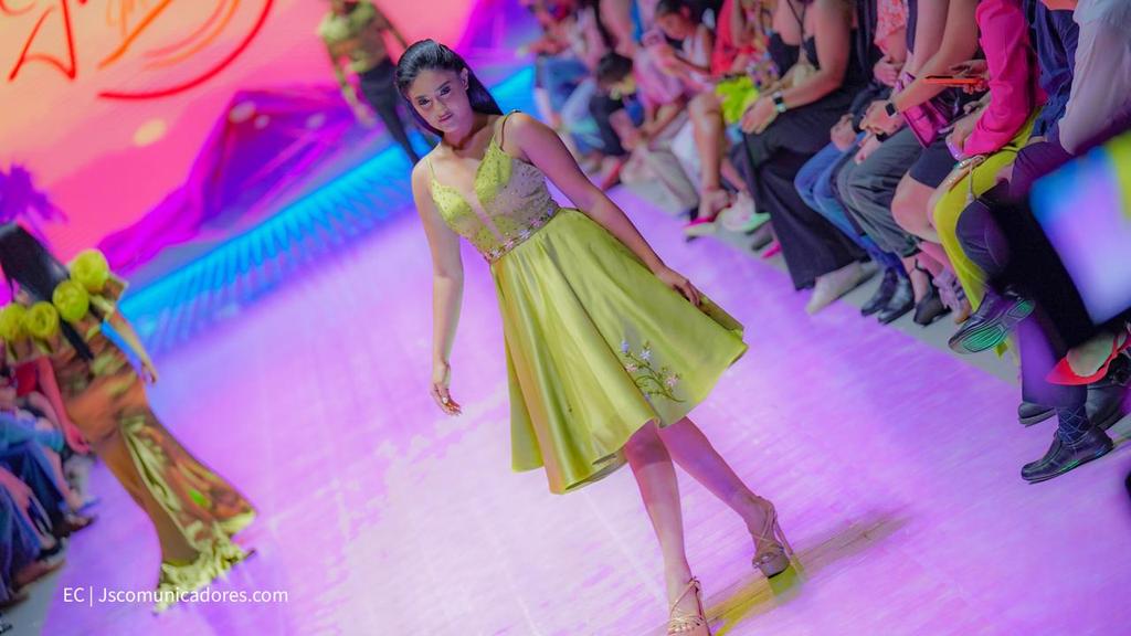 🌟Primer bloque de Pasarela del último día de la 13va edición de Nicaragua Diseña 2024 “Talento y Creatividad que Trasciende”.

#ND2024 
#TalentoqueTrasciende