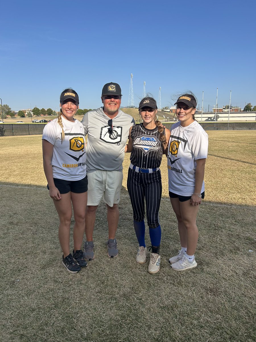 Absolutely loved attending another great <a href="/cuaggiessb/">Cameron University Softball</a> camp! Thanks to <a href="/BryanKHoward1/">Bryan K. Howard</a> and <a href="/jewell_caudle/">Jewell Caudle</a> 🥎🥎