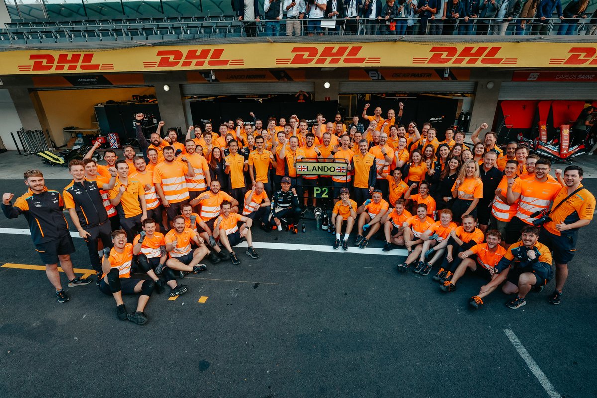 McLarenF1's tweet image. Together we achieve more! 💪

#MexicoGP
