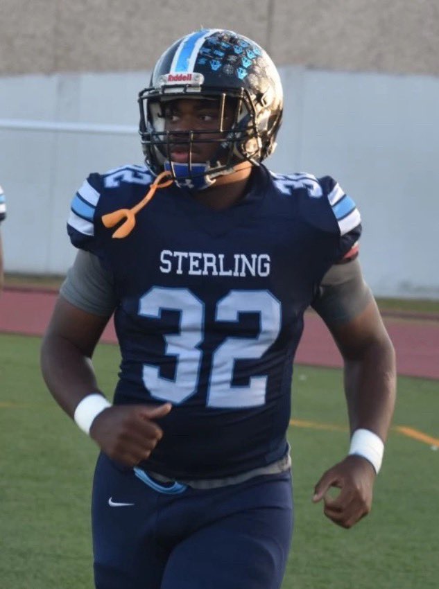 PSA
Jaylin Williams is the best Fullback in the COUNTRY 🇺🇸 I stand on it!!!!
911 yards Rushing 14 TD’s. He has put the team on his back. He is a great student-athlete as well. 3.6 GPA
Houston Sterling  Aviation &amp; Early College High School