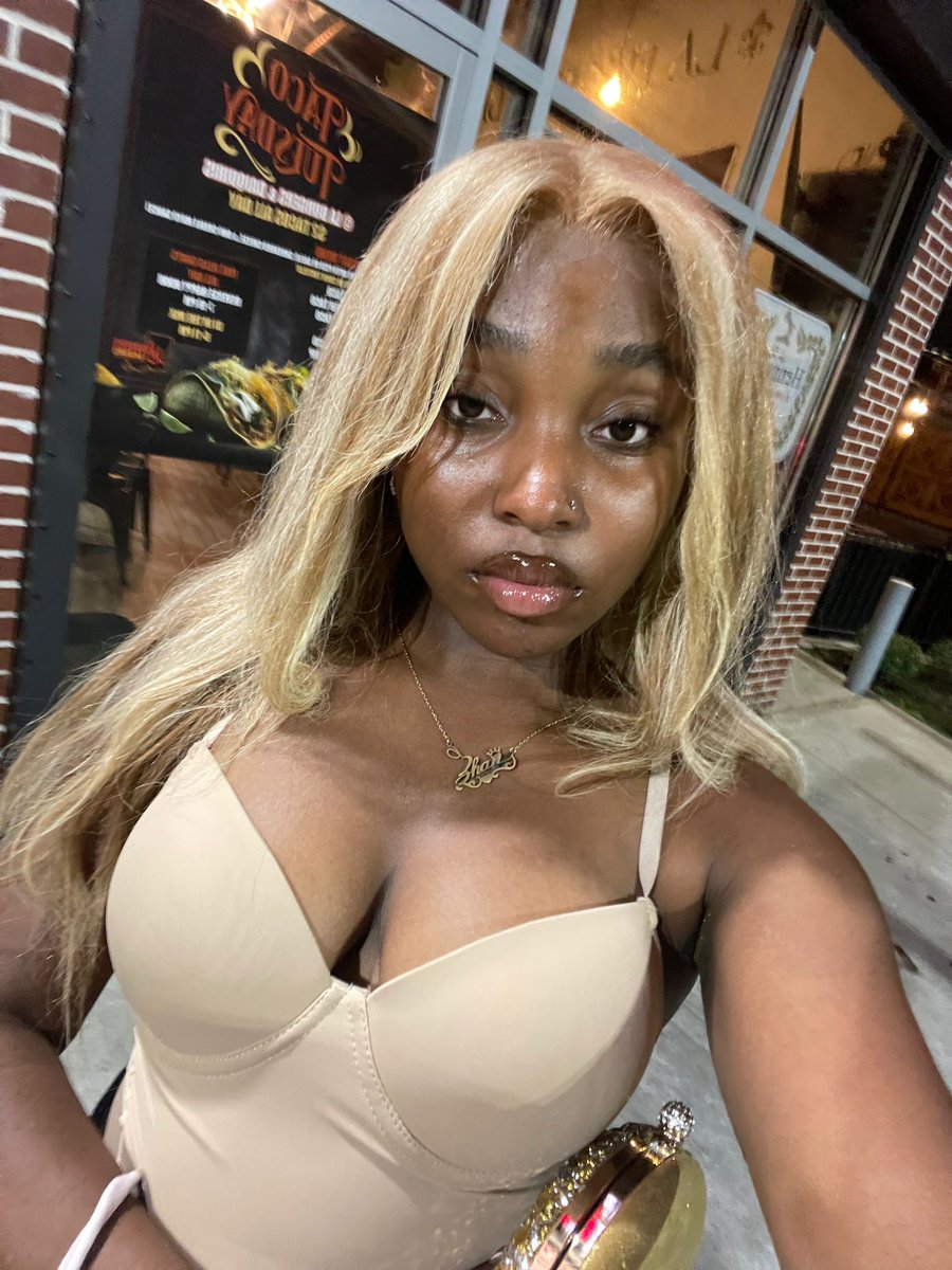 naeedaabae's tweet photo. What a good day to be a bad bitch🔟 https://t.co/QrgtmgQ4E2