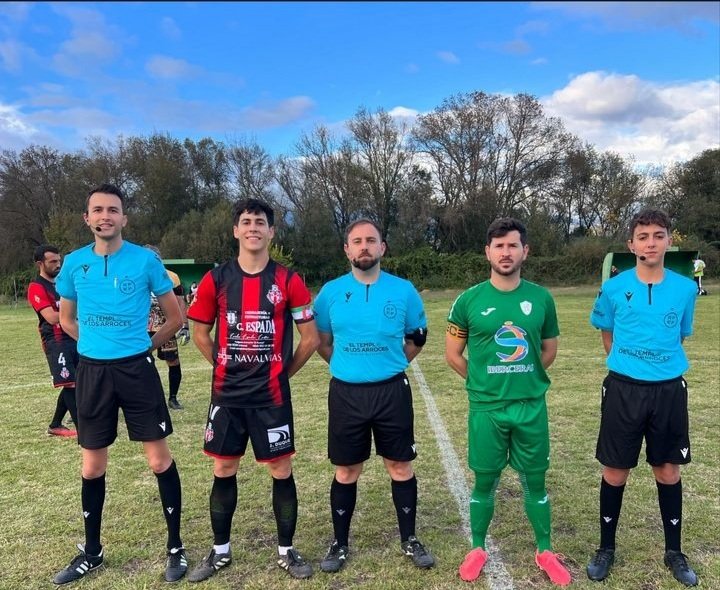 C.D Atlético Tietar VS C.D Villa Cañaveral
Segunda División Extremeña 
Árbitro: Javier Vázquez Obejero 
Árbitro Asistente: Carlos Agraz Díaz 
Árbitro Asistente: Leo Maestro Verdiguer
Foto C.D Atlético Tietar