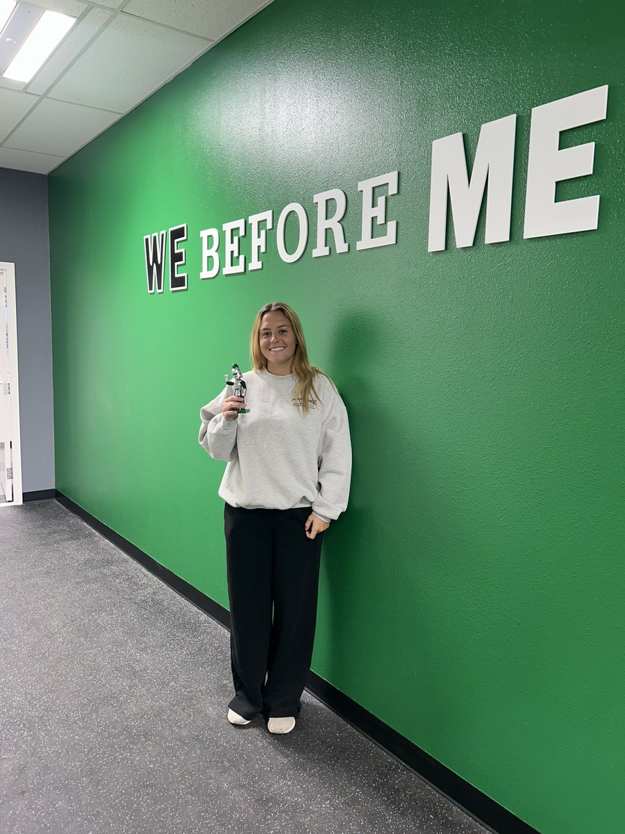 Louie this week was awarded to Corlyn McGaha, keep working hard and being positive and uplifting towards your teammates ⚔️💚 #webeforeme