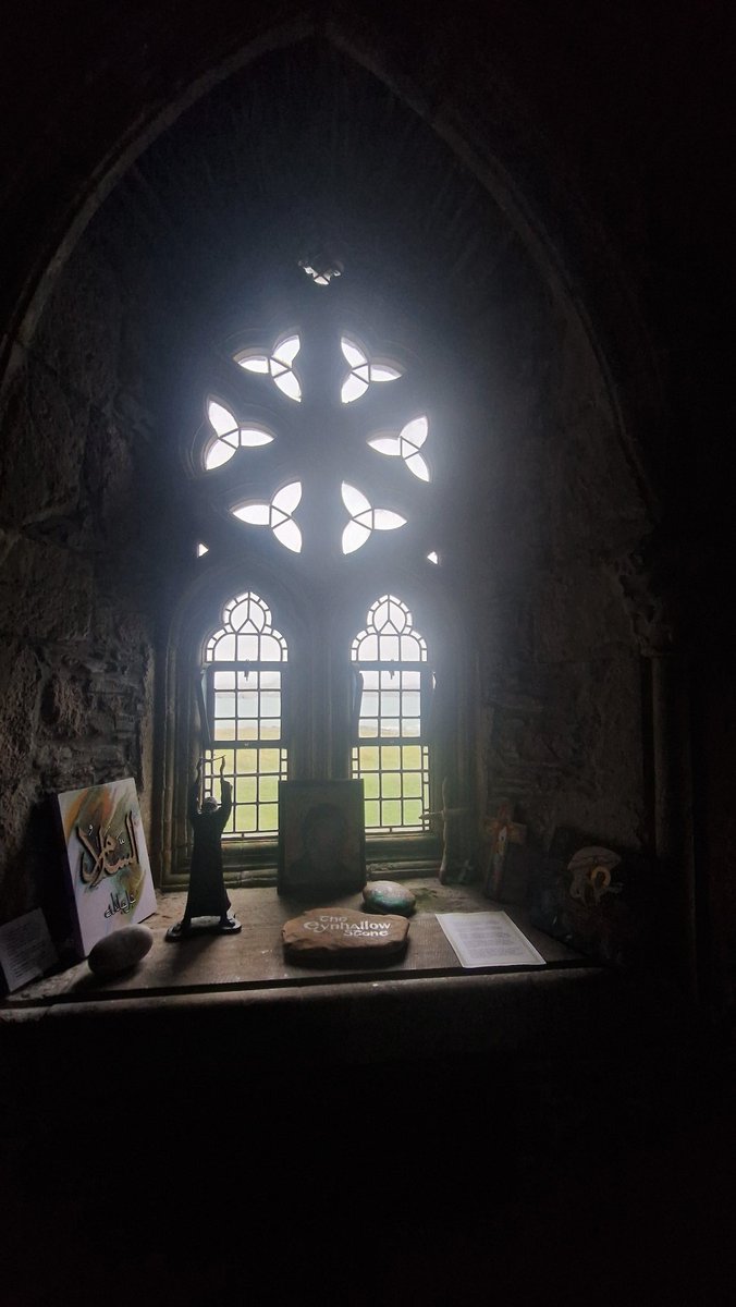 EileanIdhe's tweet photo. Moments of reflection after this morning's service with the @ionacommunity in Iona Abbey ✝️ #isleofiona #colmcille #StColumba #prayers https://t.co/pNXgMcPwuC