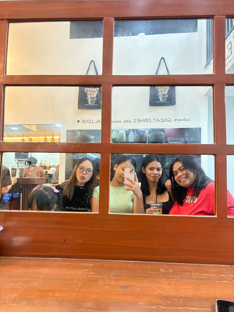 http_shrlyn's tweet image. Reunited🦋

@ur_mimalicious 
@dema_kayla 
@jwlyn_