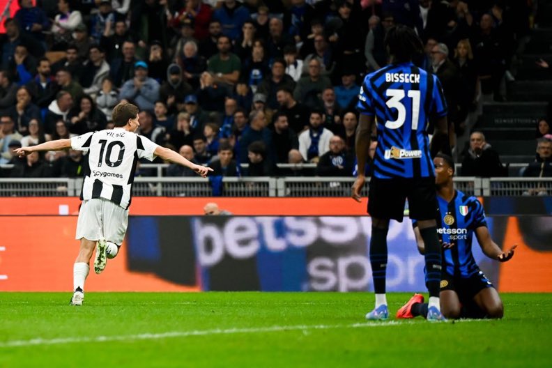 è solo una foto

È 
SOLO 
UNA 
FOTO 🥺🥺
