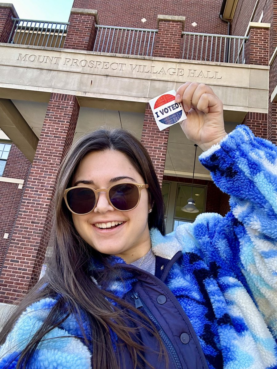 I voted (early)!! &amp; you can too! 

Check out this link to see what is on your ballot, where, and when you can vote. 

Your voice matters ✉️ 🇺🇸🗣️

cookcountyclerkil.gov/elections/your…