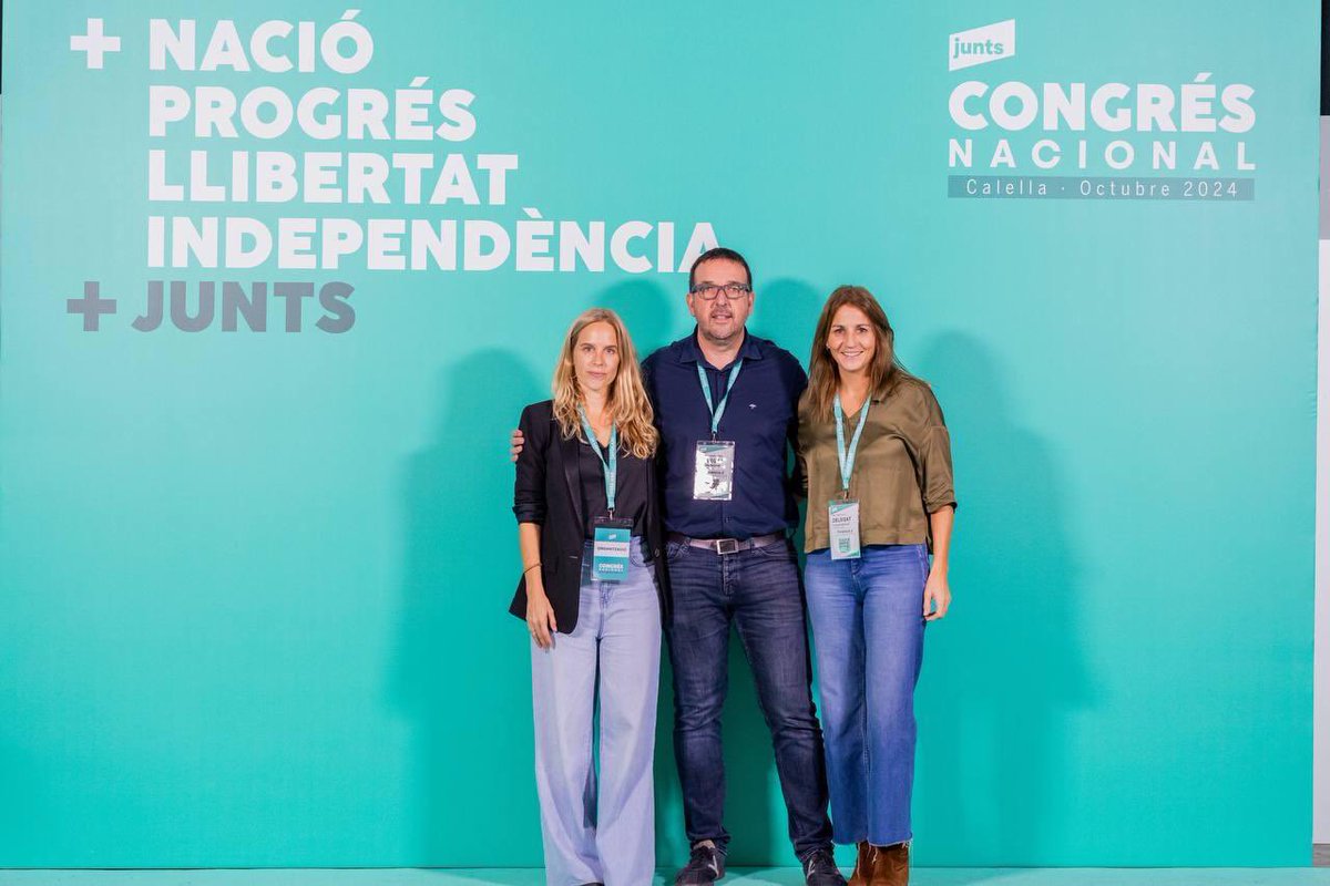 albertcastellsv's tweet photo. 🗳️ Avui fa 7 anys, al Parlament de Catalunya es proclamava la independència. Reclamem la seva legitimitat i treballem per fer-la efectiva.
Visca Catalunya lliure! https://t.co/Zt07Scnl1F