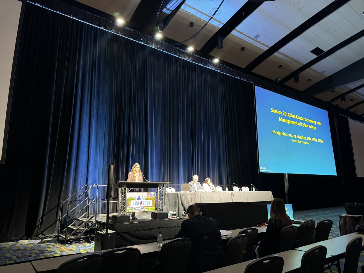 Amazing talk on #CRC screening <a href="/AasmaShaukatMD/">Aasma Shaukat MD MPH</a> <a href="/NYULH_GastroHep/">Gastroenterology & Hepatology | NYU Langone Health</a> <a href="/AmCollegeGastro/">ACG</a> 
-Use the modality most likely to be completed for that individual 
-Individualize decisions among older adults 
-🩸- based markers coming soon!