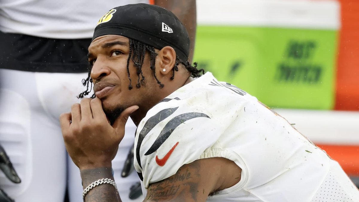 DUCK 🎯 tweet media