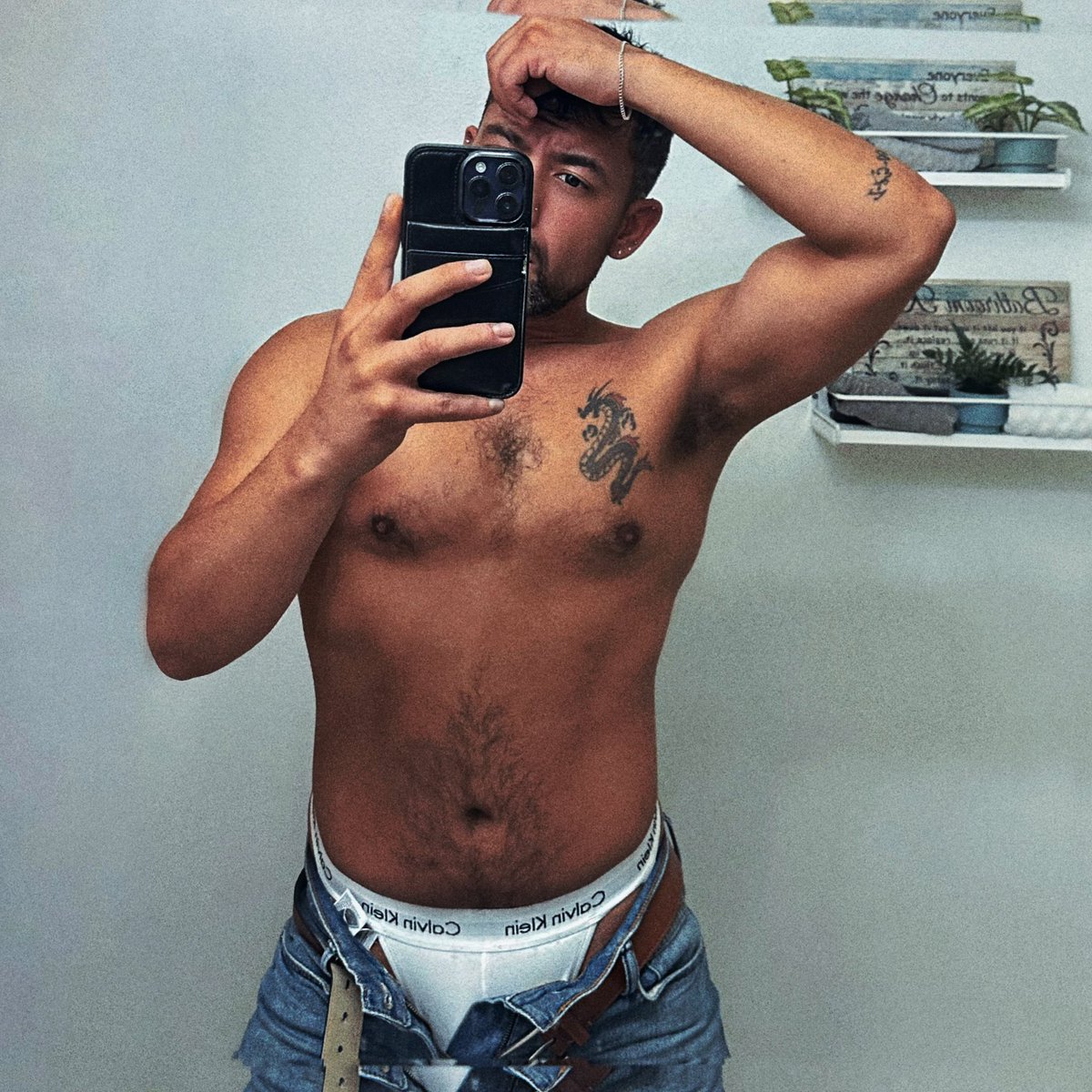 Rj89_98's tweet photo. #LGBTQ #gay #str8 #bro #homo #shower #selfie #guys #guysofx #hairygaymen #dadbod
#latino #latinoguys
@str8boyspremium https://t.co/te5L1B5QhY