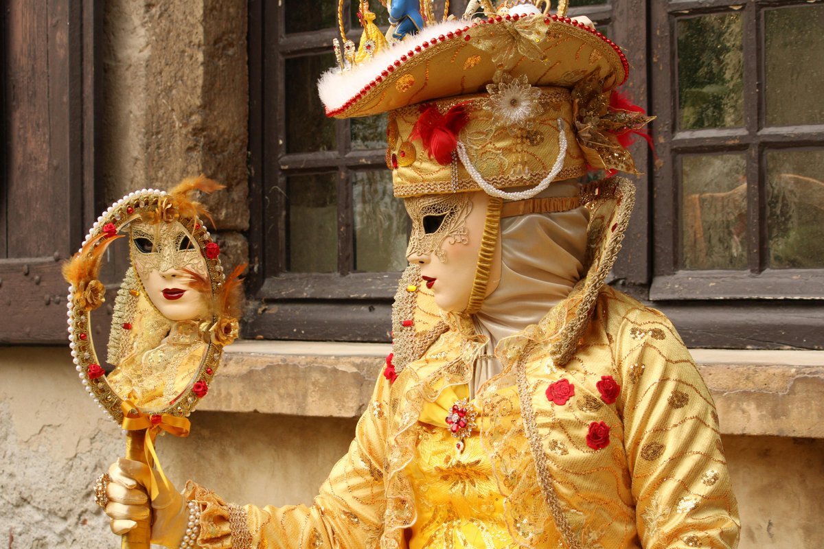 Think of mindless scrolling through trash content as allowing strangers to pick your pocket.

They are stealing your time, attention, energy, and joy away from your life.