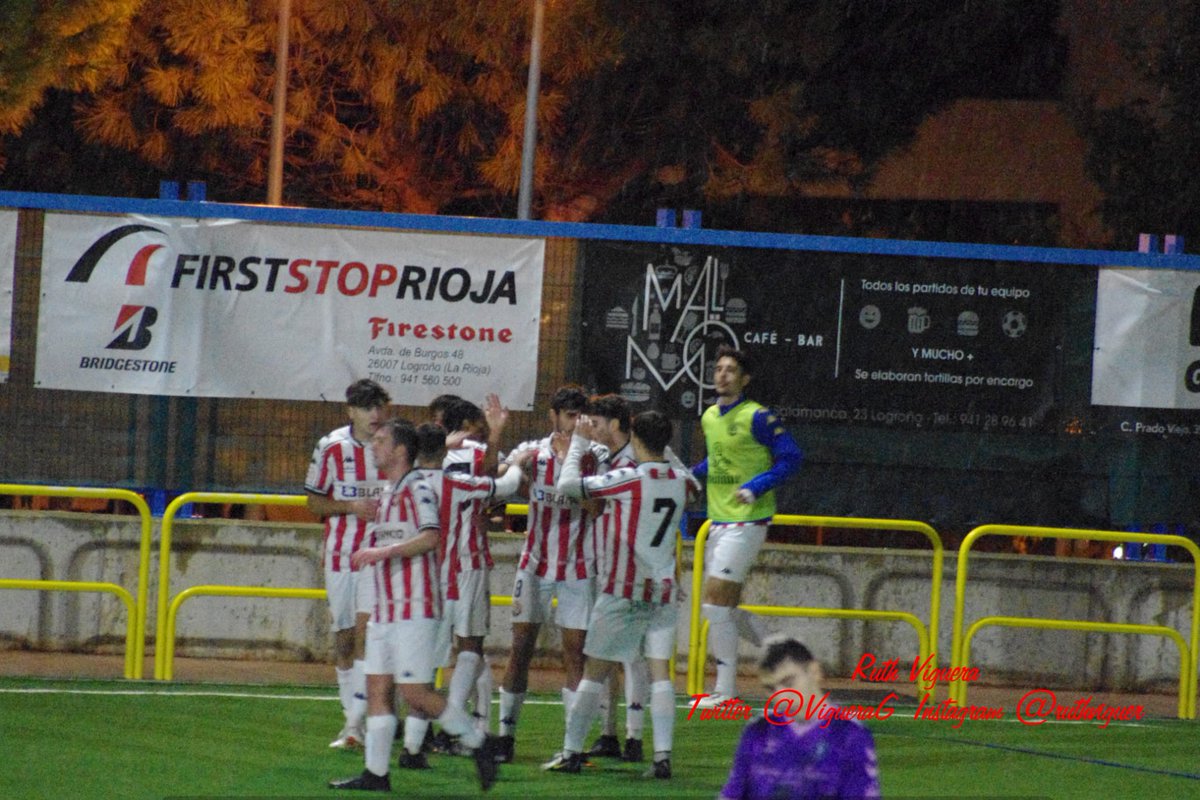 Imágenes del partido de ayer, Sábado,  en el Salvador con tres puntitos mas y sumandooooo!!!!!
Vamossss!!!
<a href="/cdscascajos/">CD SPORTiNG CASCAJOS</a>     1
<a href="/SDLogrones/">SD Logroñés</a>     4

💪💪💪⚽⚽⚽