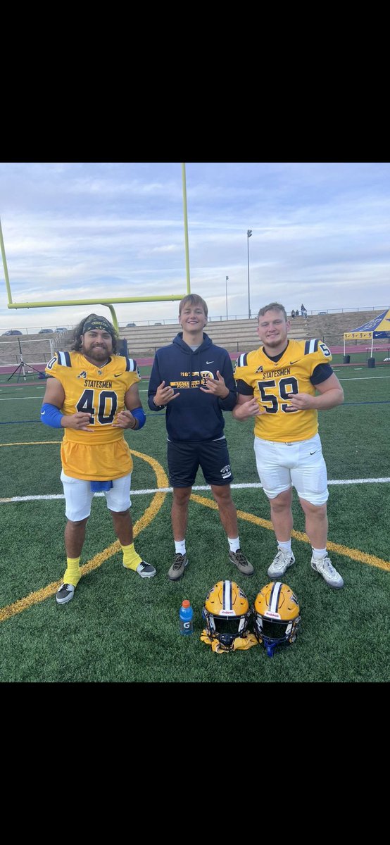 belman_rafael's tweet photo. National Tight End Day 😶‍🌫️ Willy P flow🟡 https://t.co/9gZx1WxFSK