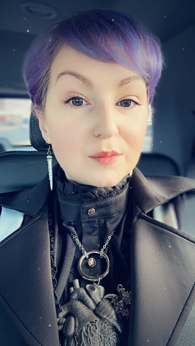 Jerrica581's tweet photo. 🔮🗝️🩸
#VictorianGoth #witch #Vampira #VictorianWitch #GothicFashion #AltFashion #Goth #GothAesthetic #Vampy #Foxblood https://t.co/wGlO7N0Wx6