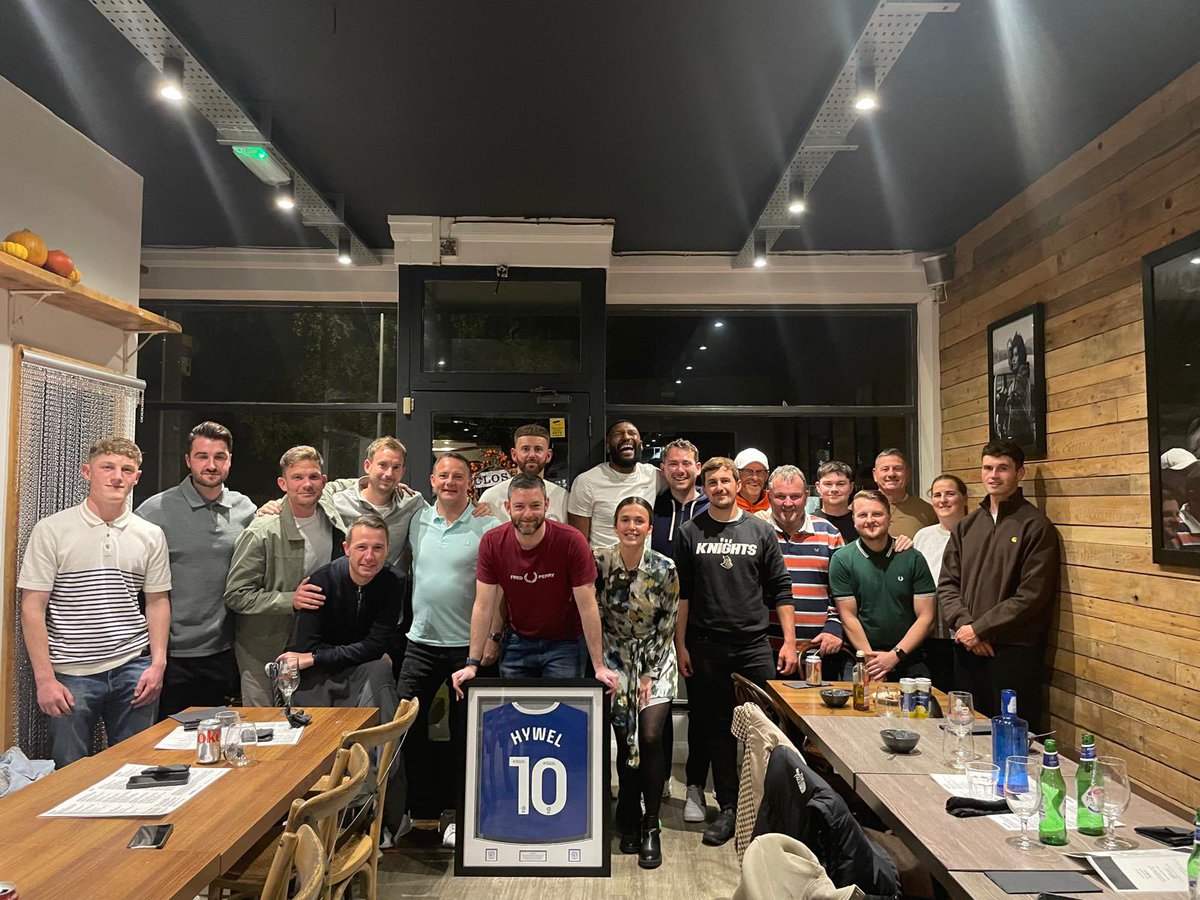 Hywel Bartlett tweet media