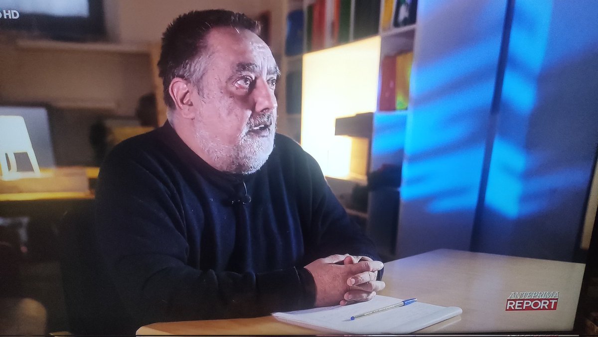 unoenessunoe's tweet photo. #Giuli ha il pedigree giusto per stare in questo governo. Sin dalla partecipazione a #meridianozero, formazione neofascista con riti esoterici. PS #Graziani organizza gli incontri di #Dugin (a proposito di atlantismo)
#report https://t.co/WiYOakzwai