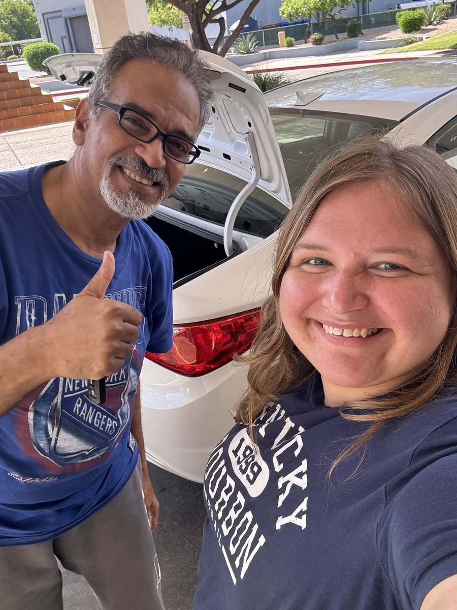 maggiefuchs9's tweet photo. Just landed for #Commit100 with @tpaction and immediately had a great conversation with my driver.
He immigrated from Egypt over 25 years ago and has been a lifelong democrat. He even wrote Obama a letter in 2008.
Today, he is EXCITED to vote for Trump!
@charliekirk11 @tylerbowyer