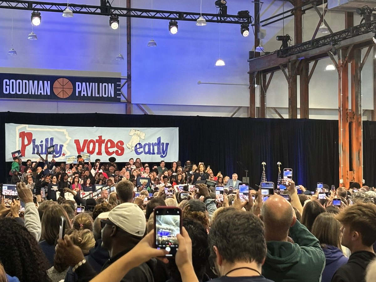 Joan Greve tweet media