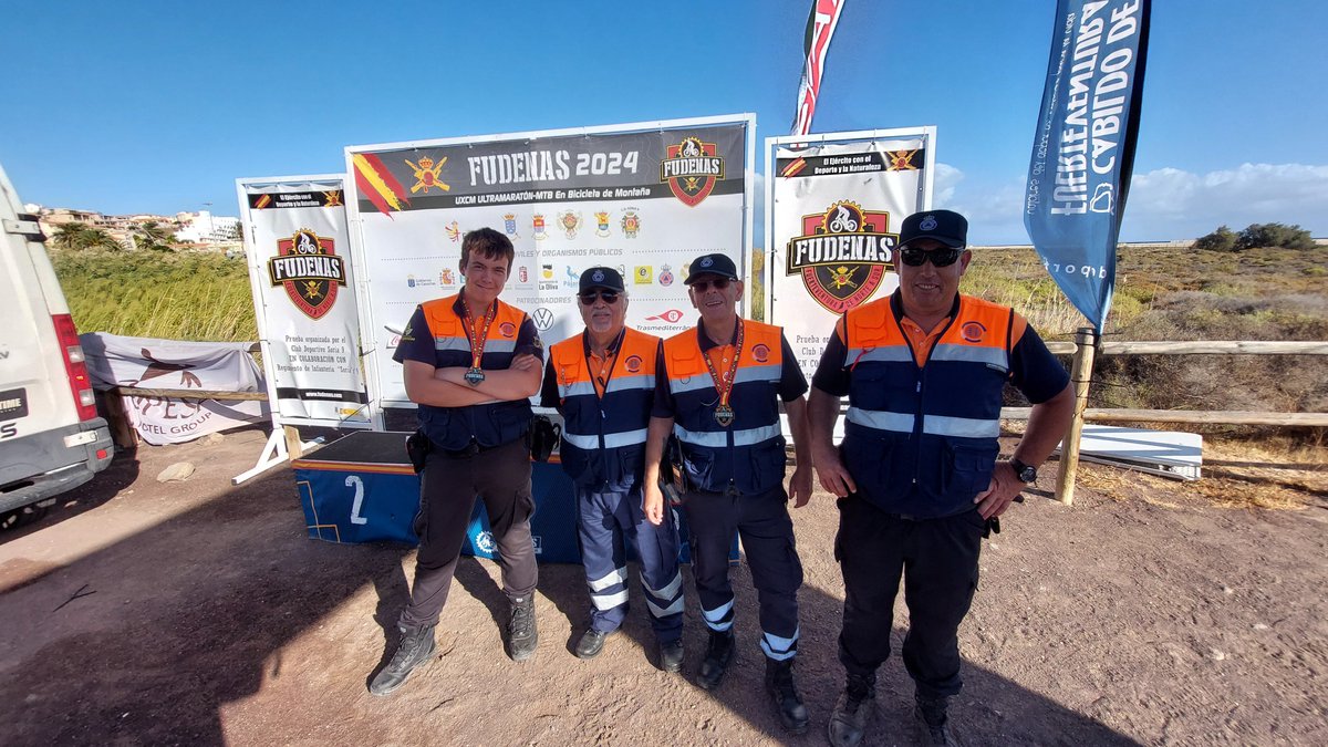 pcivilpajara's tweet photo. Ha sido un placer colaborar en #Fudenas. Muchas gracias al Regimiento Soria 9 por el trato recibido. Han sido dos jornadas intensas, resueltas de forma positiva.
Activados este fin de semana en #Fudenas2024 #Pájara #Fuerteventura #AyuntamientodePájara #ProtecciónCivil https://t.co/6mcbdvV7G2