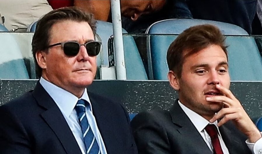 Aver ridotto la Roma così è un oltraggio.Abbiate la decenza di presentarvi a Trigoria domattina.Abbiate il coraggio di chiedere scusa.Abbiate la forza di affidare la società a chi capisce di calcio.Abbiate il rispetto che si deve a questa tifoseria e alla storia di questa società