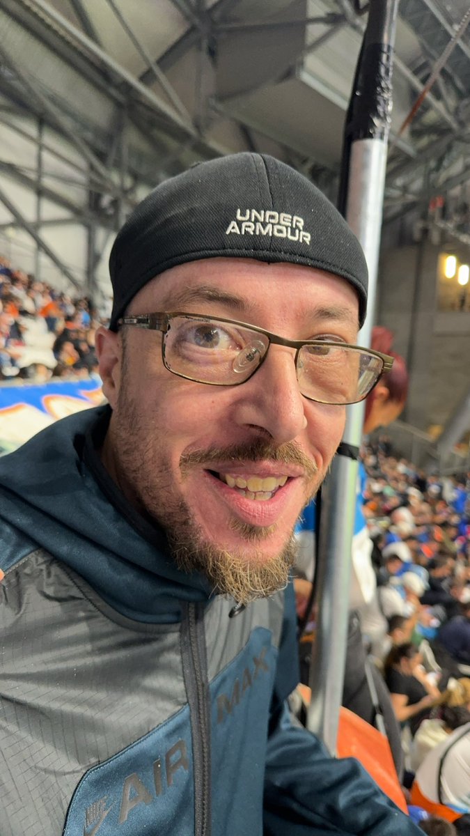NarutoVie's tweet photo. Je suis à 2 doigts de faire rentrer Ribéry prime sur le terrain la … https://t.co/Gy0BvR2UlA