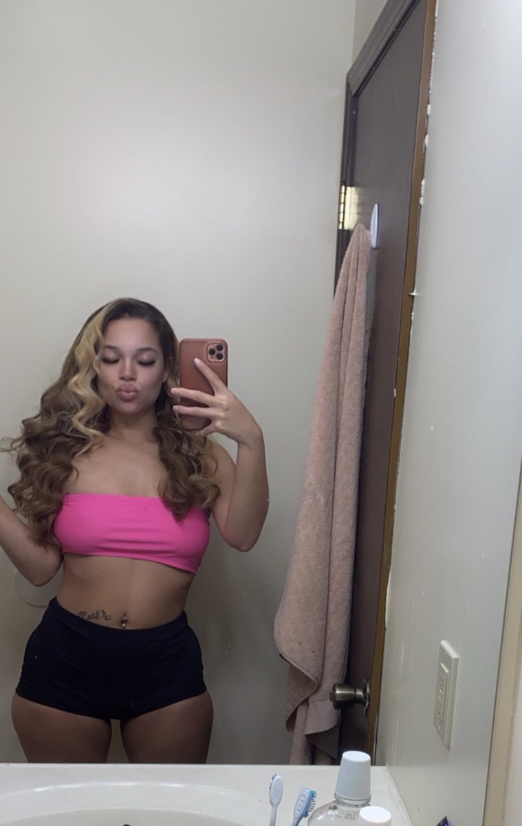 Yella_Bellax's tweet photo. I’ve been good 🩷🫶🏽 https://t.co/5vxyolcURp