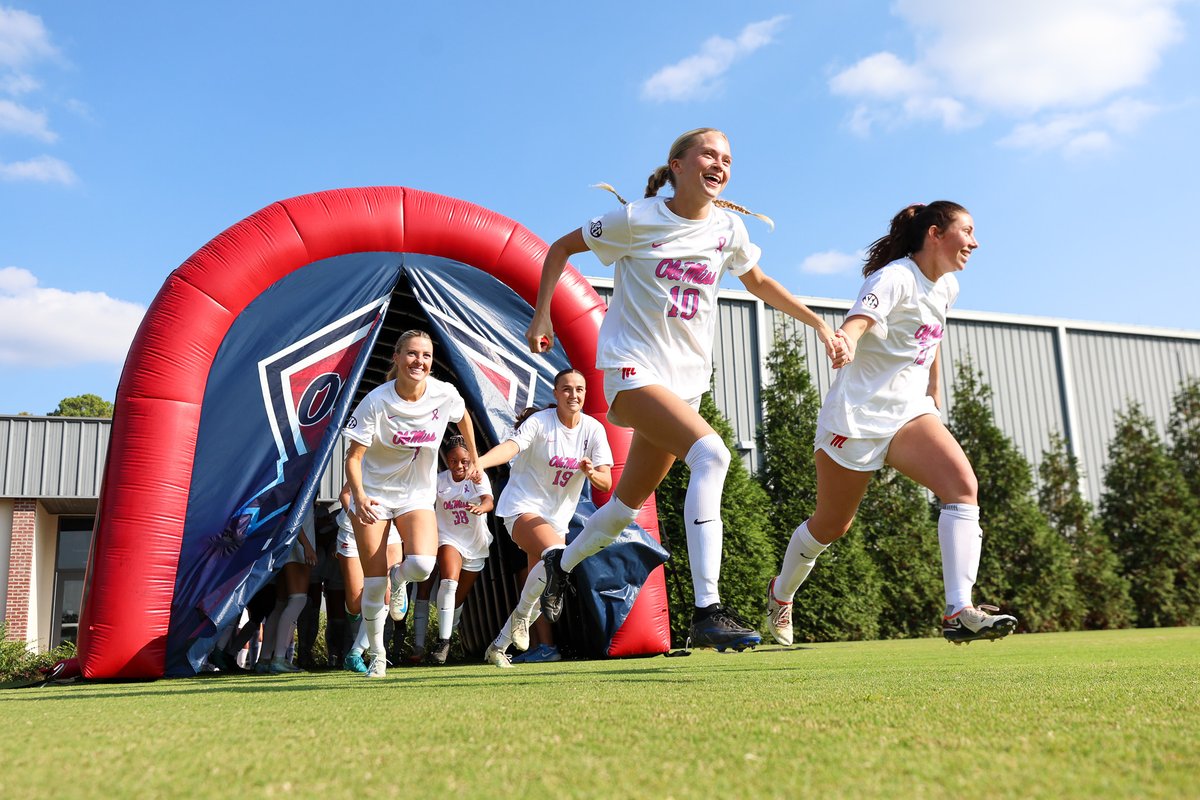 OleMissSoccer's tweet photo. The 𝐟𝐢𝐧𝐚𝐥𝐞 🤗 https://t.co/cAkGMqO6DS