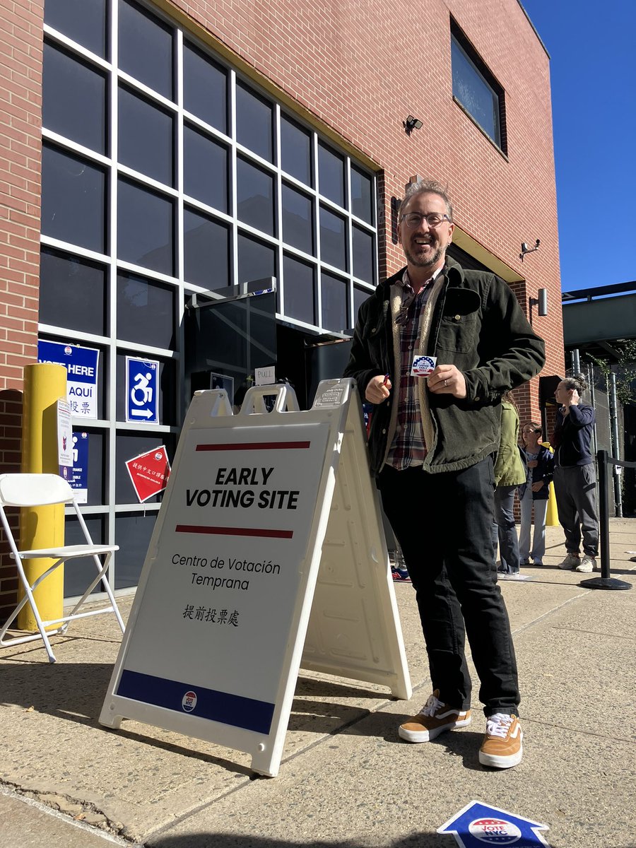 kristenmeinzer's tweet photo. Democracy unlocked! #vote https://t.co/vWGrRtitOP