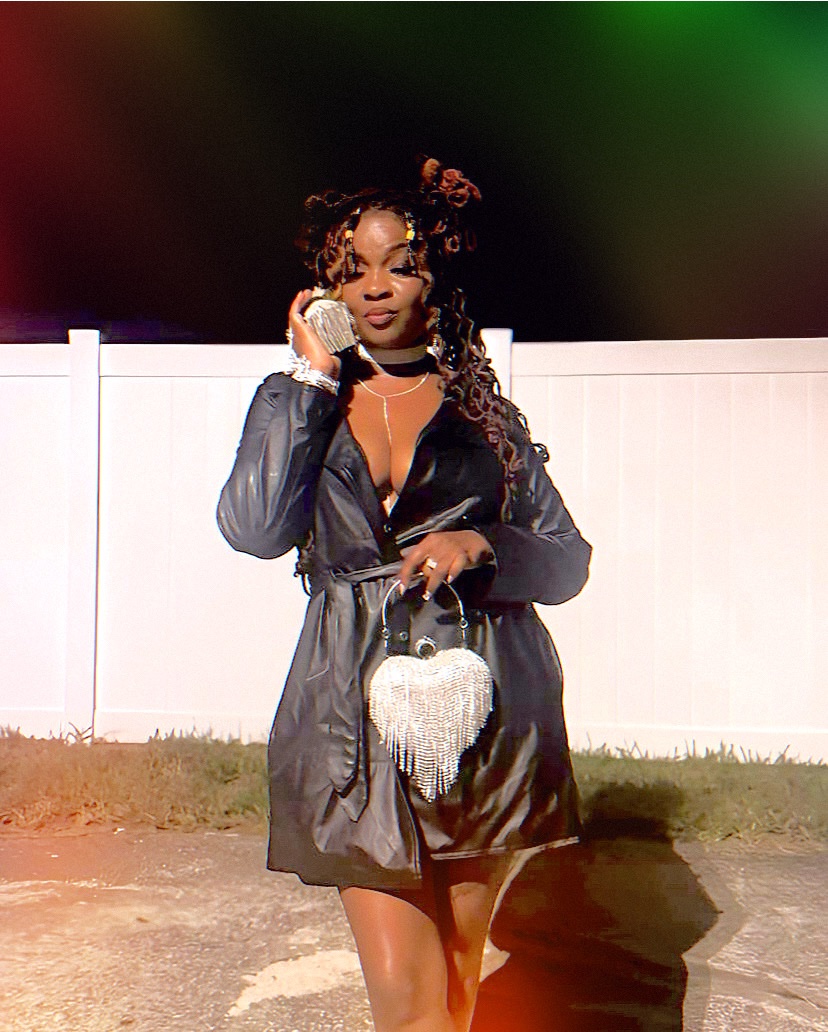 JazzmonBaker's tweet photo. Made him fall in love with a SAVAGE💋
I Luv her 🤍 🖤 
#Glorilla #tpain #iluvher https://t.co/7aY4OdIwMJ