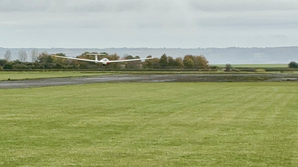 KHSCCF's tweet photo. Delighted that the weather held yesterday, allowing three first time flyers from @kinghamhillsch to get airborne in the Viking gliders of @fts_2 @621VGS at Little Rissington.  A big thanks to all the volunteer staff required to make it happen. @ComdtAC @aircadets @CCFcadets https://t.co/o0CO10nKJ9
