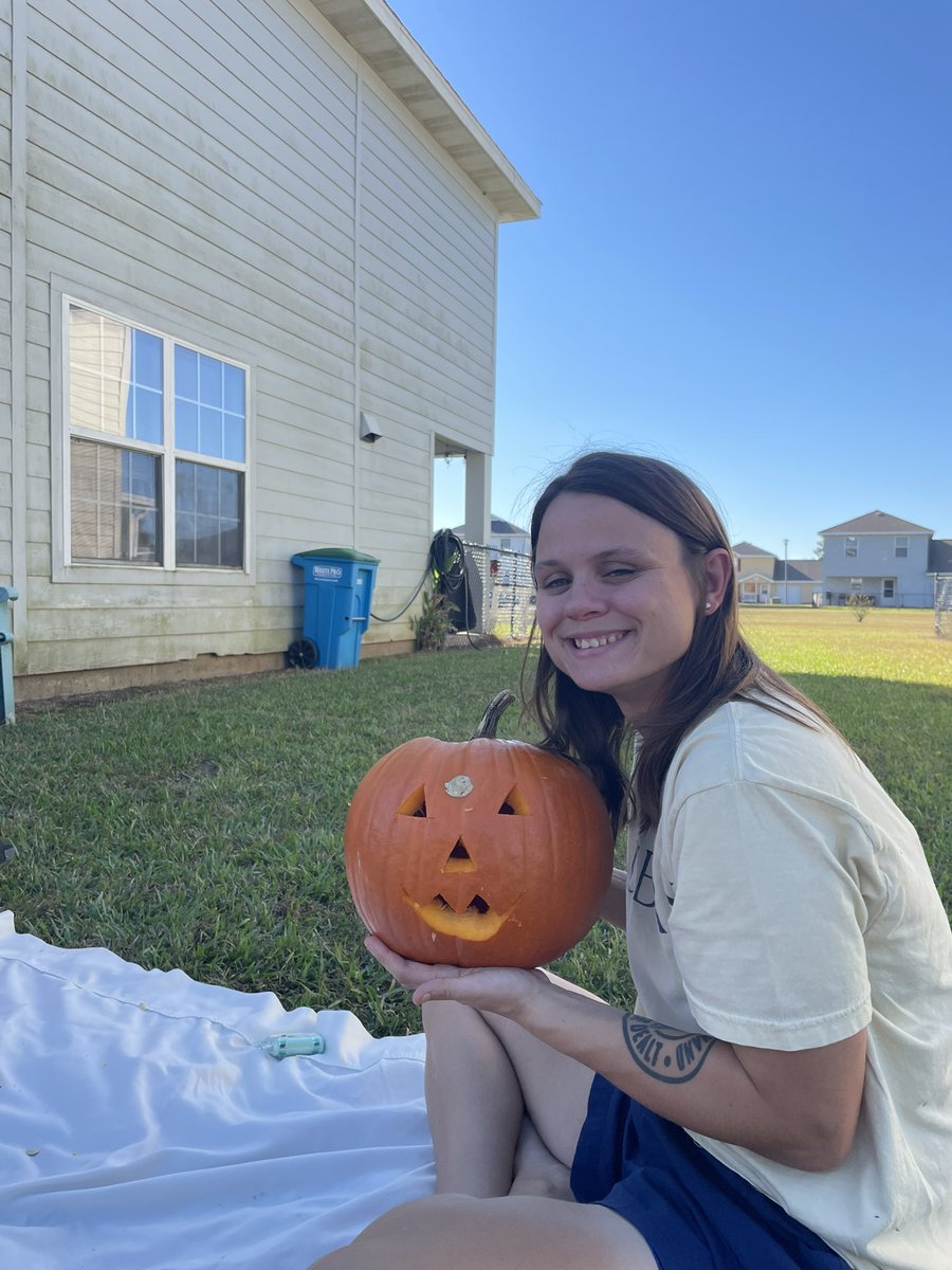 Bobbies1995's tweet photo. Busy weekend. Wounded warriors fishing tournament. Auburn won at a football game. And we craved pumpkins. https://t.co/NJXe3TSDOg