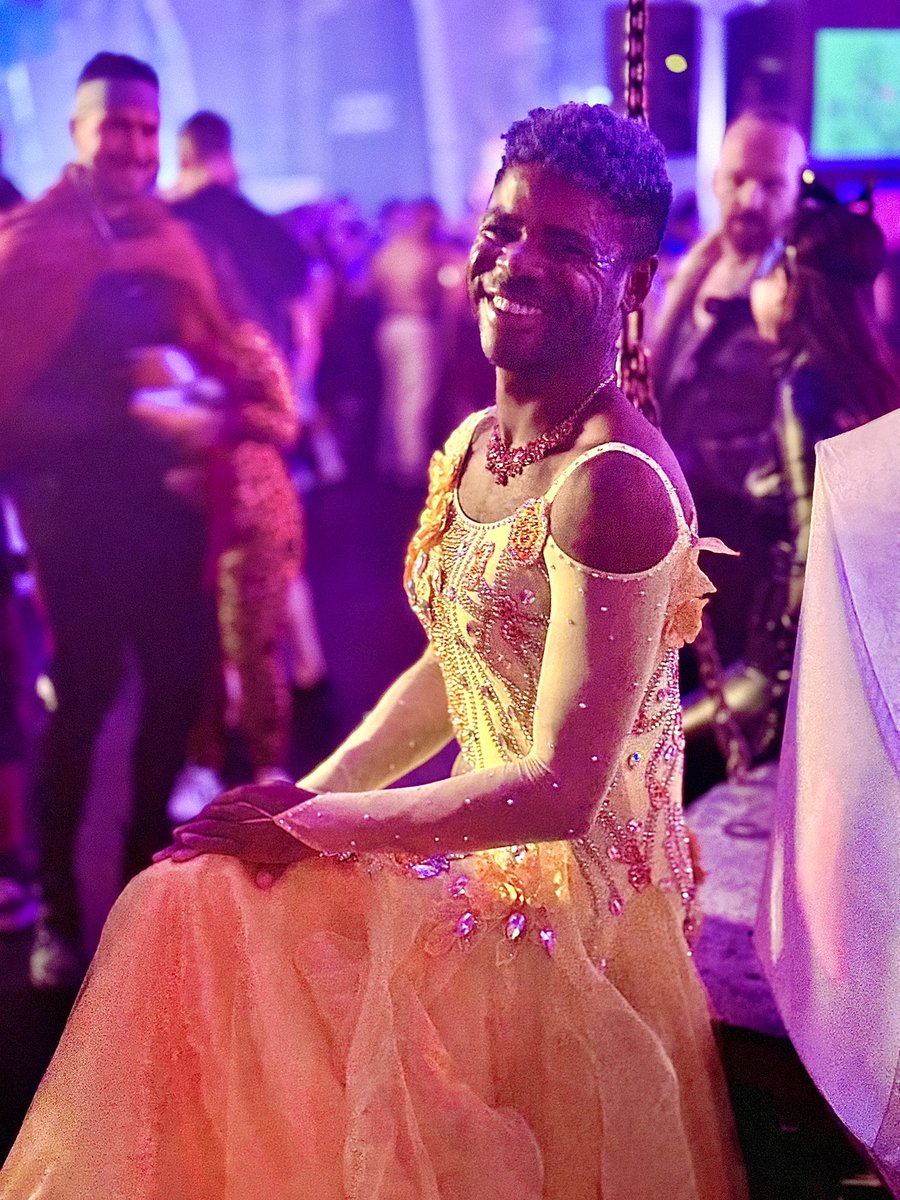 We weren’t born with the luxury of blending in. 

You standing out in all your unique ways is beautiful.🥰💖🏳️‍🌈🏳️‍⚧️🦄🦸🏽‍♂️🔥✊🏽❤️‍🩹🐦‍🔥