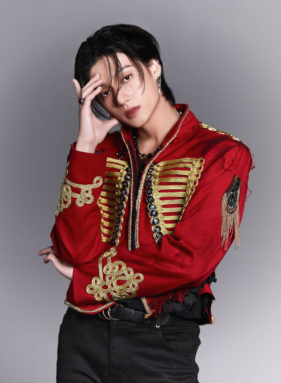 AboutMusicYT's tweet photo. Happy 25th birthday to Wooyoung of ATEEZ! https://t.co/nyzEl5hWYo