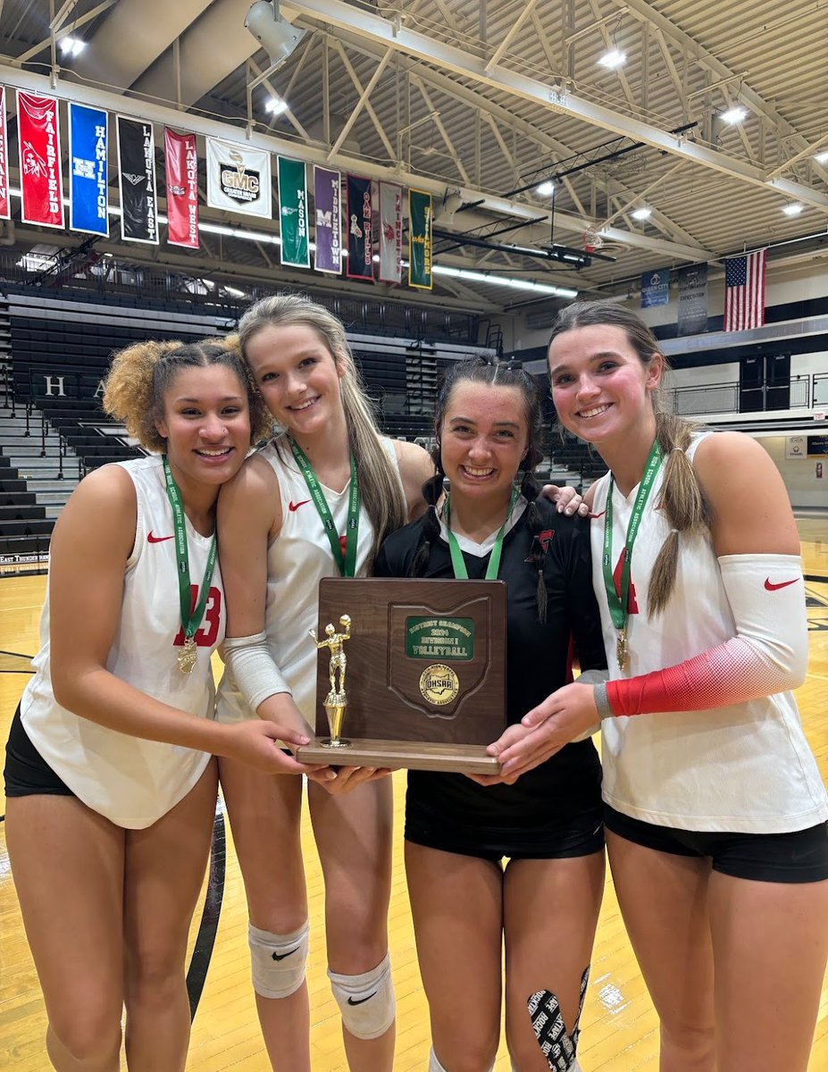 so proud of this team on being district champs!! <a href="/ff_volleyball/">Fairfield Volleyball</a> <a href="/ZipsSB/">Akron Zips Softball</a>