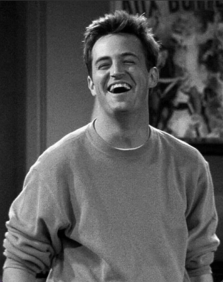 lollasawah's tweet photo. The world has missed you for a whole year 💔
Rest in peace, Mr. Chandler 🕊️
#MatthewPerry
#ChandlerBing
#ChanChanMan https://t.co/gCgPv96tst