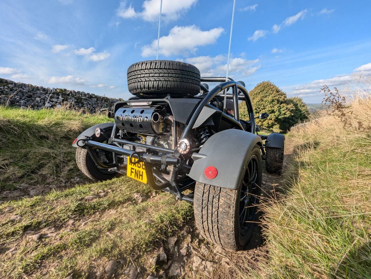 Carbores tweet media