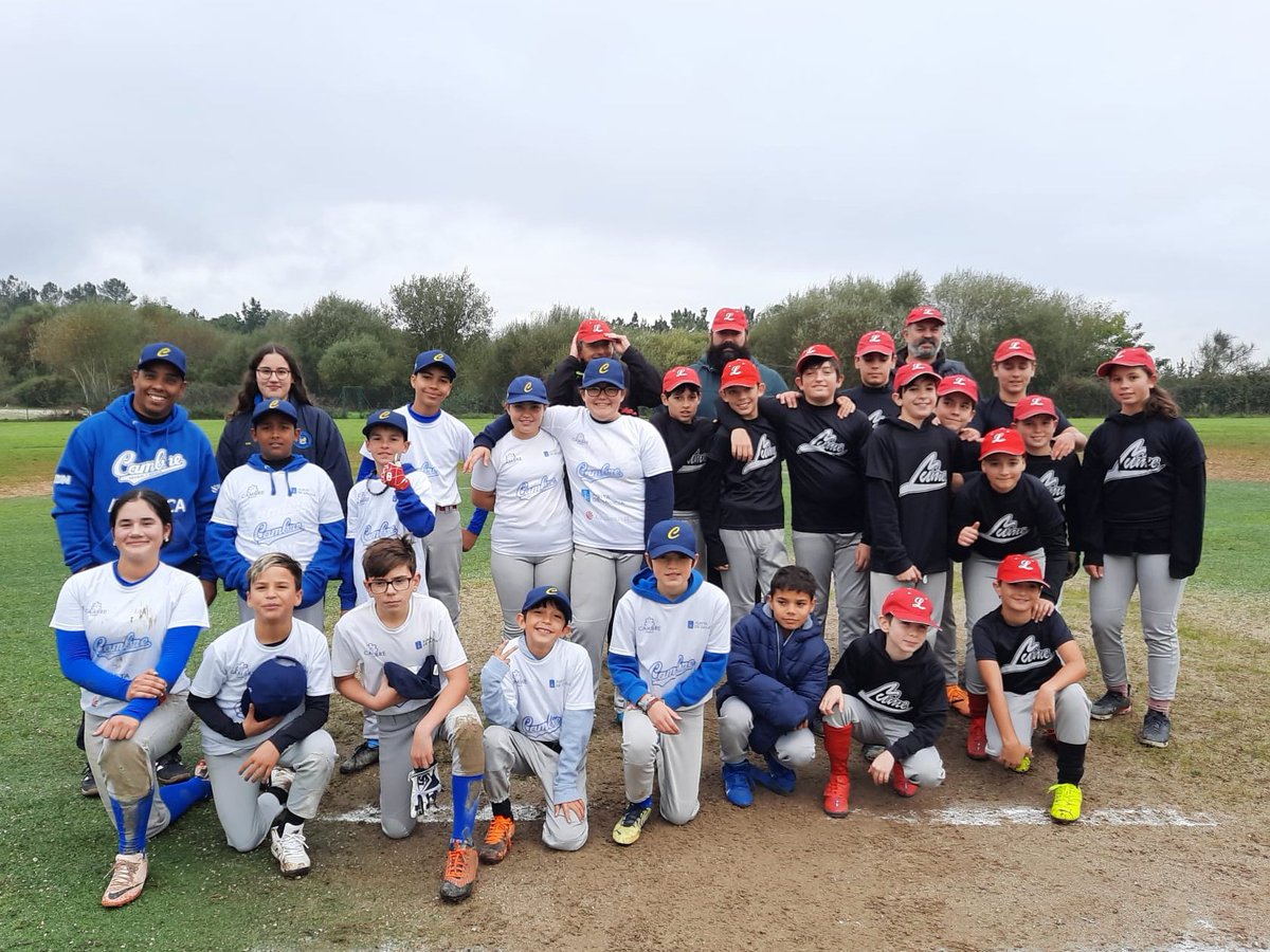 CBSCambre's tweet photo. Resultados de las semifinales de la Copa Xunta de Galicia de Béisbol Infantil 2024!! 🙌🏼

- Primer partido: CBS Cambre 1️⃣3️⃣ - Lume 2️⃣
- Segundo partido: Os Tilos 3️⃣ - CBS Cambre 2️⃣

El próximo sábado 2 de noviembre se jugarán las finales!! 💪🏼

#beisbol #deporte #cbscambre https://t.co/3ohh2fyP58