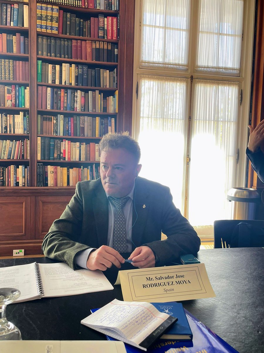 Tres semanas en 🇺🇸 trabajando sobre el racismo en el fútbol a raíz del caso <a href="/vinijr/">Vini Jr.</a> y al final del viaje  aparece el último episodio práctico de una moda peligrosa. 
#CombatingRacismSports <a href="/StateDept/">Department of State</a>