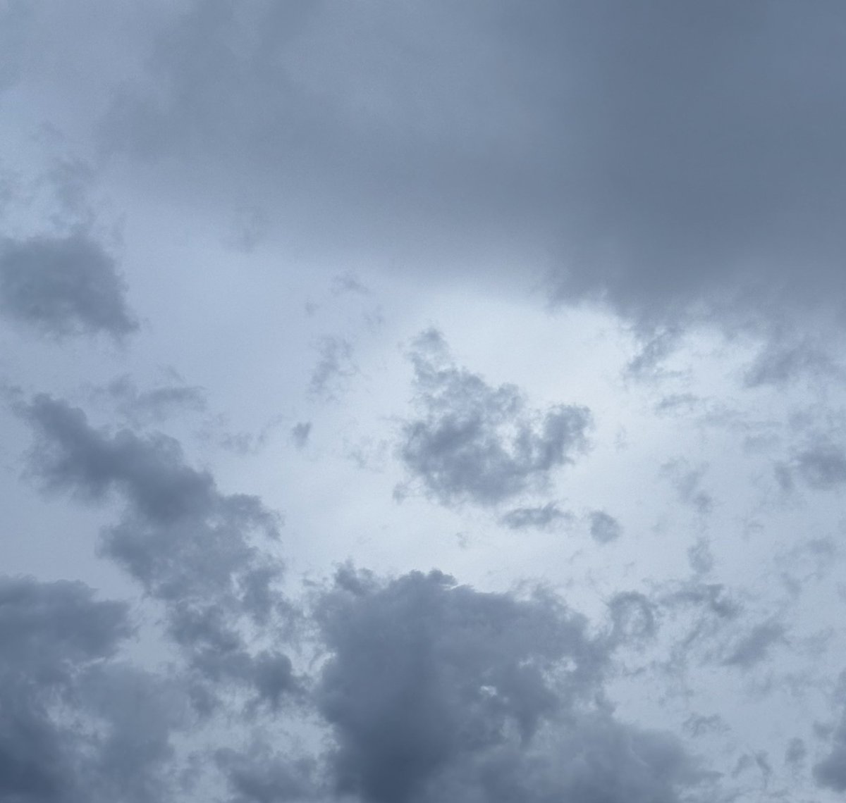 r_jon4's tweet image. #clouds #sky #puzzle 🌏🧩❤️🌻