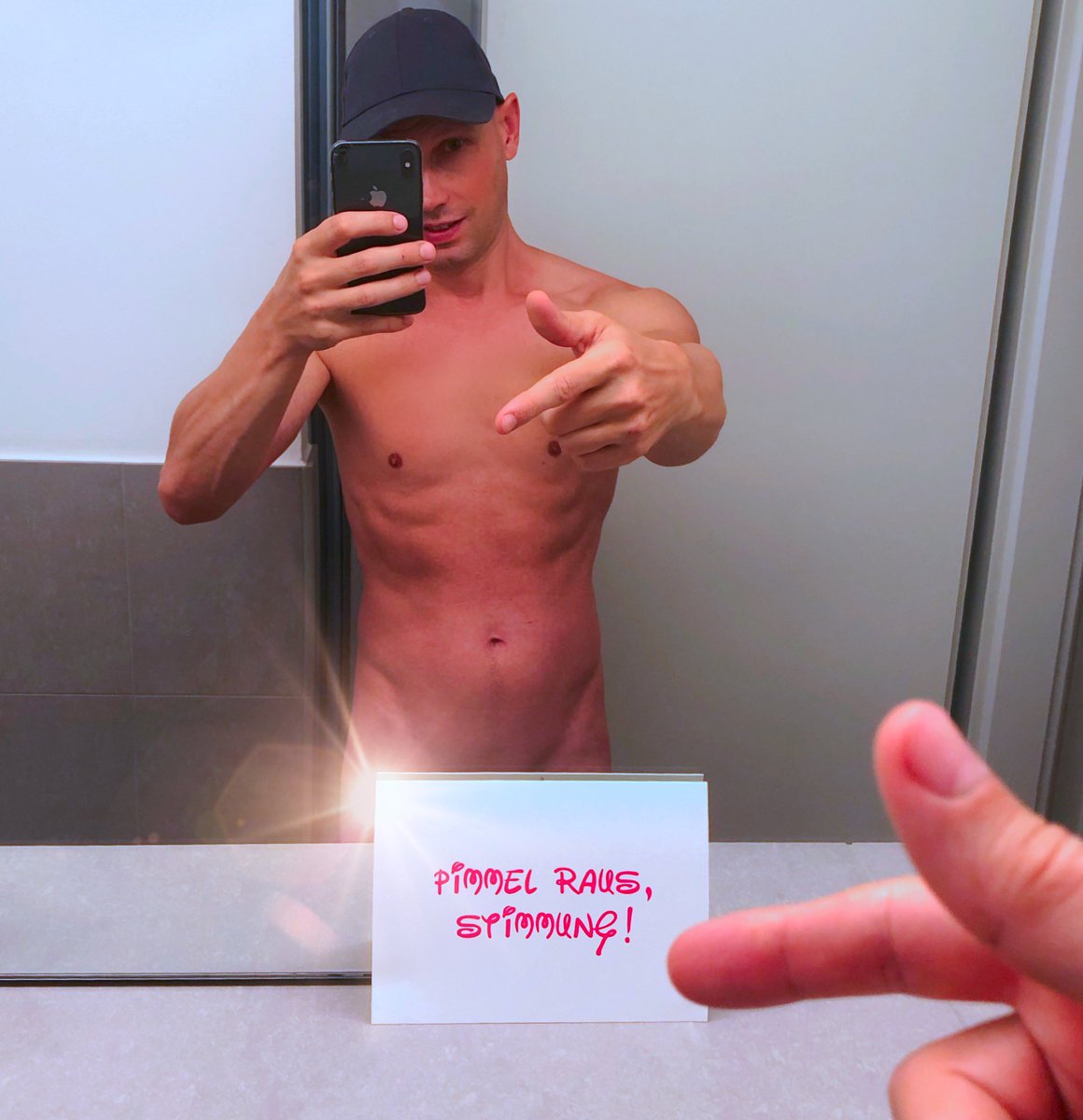 Los geht’s #gaygermanboys 😜🌈