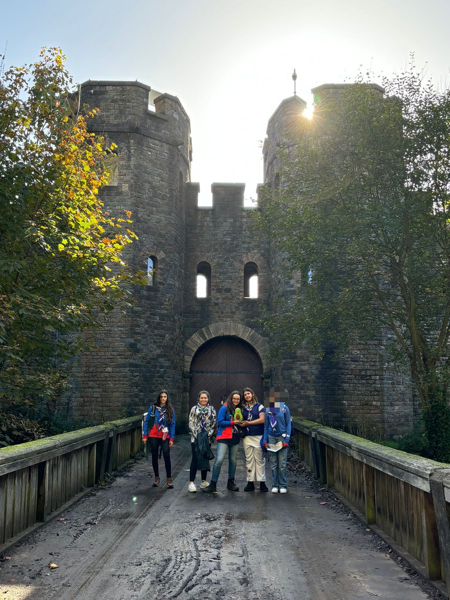 10th Lee South Guides & Rangers tweet media