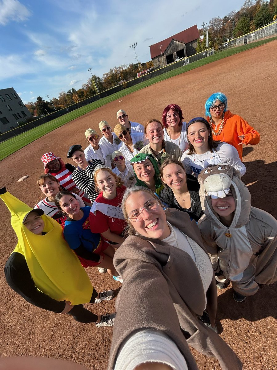 Swarthmore Softball tweet media