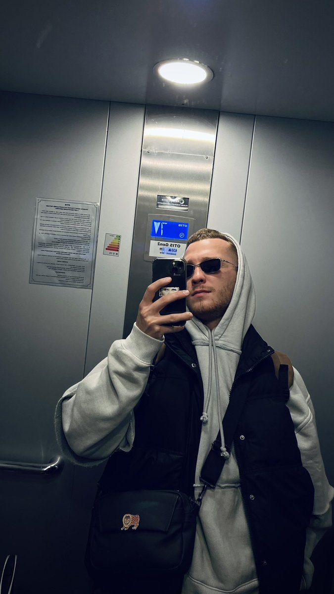 iosilli's tweet image. 