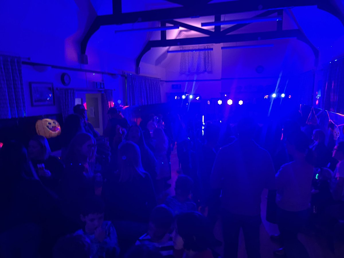 uffvillhall's tweet photo. Another sold out Spooky Disco at Uffington Village Hall. Great time had by all and another brilliant disco by Steve Kidzco.
Thanks to everyone who came and we hope you enjoyed! Same time next year!! https://t.co/Aiq86qutz8