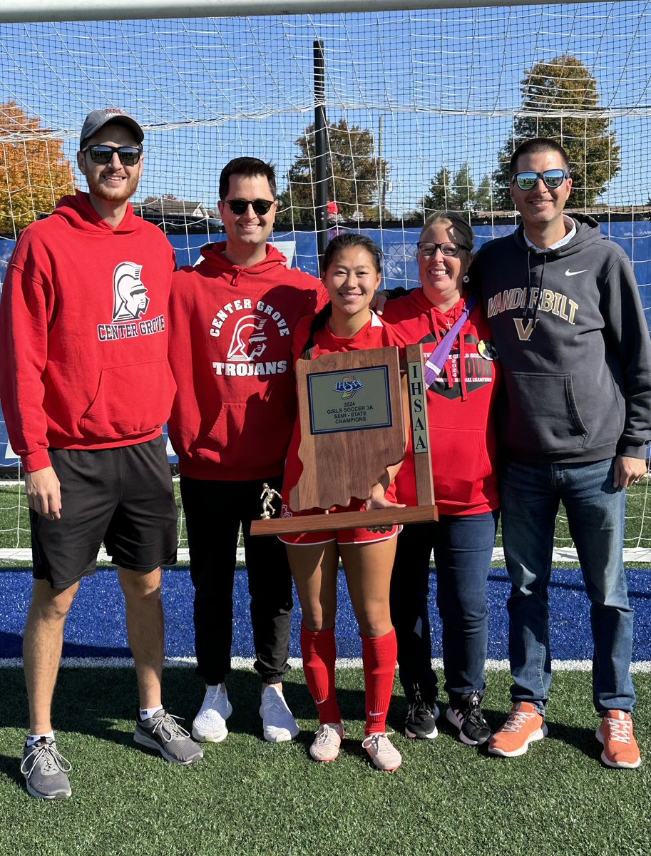 bsbrown22's tweet photo. Semi-State ✅ Now on to State! Congrats sis! https://t.co/dgC12SoKuP