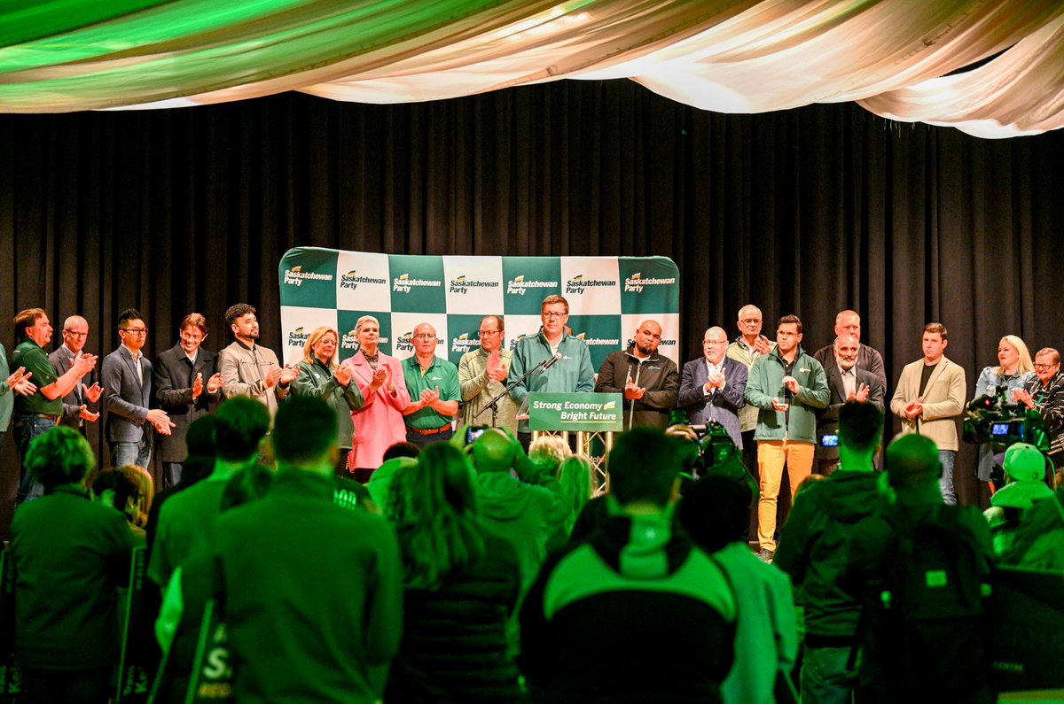 PremierScottMoe's tweet photo. Tomorrow is election day.

Vote for a strong economy and bright future with your @SaskParty candidates. https://t.co/V82b6tLbeQ
