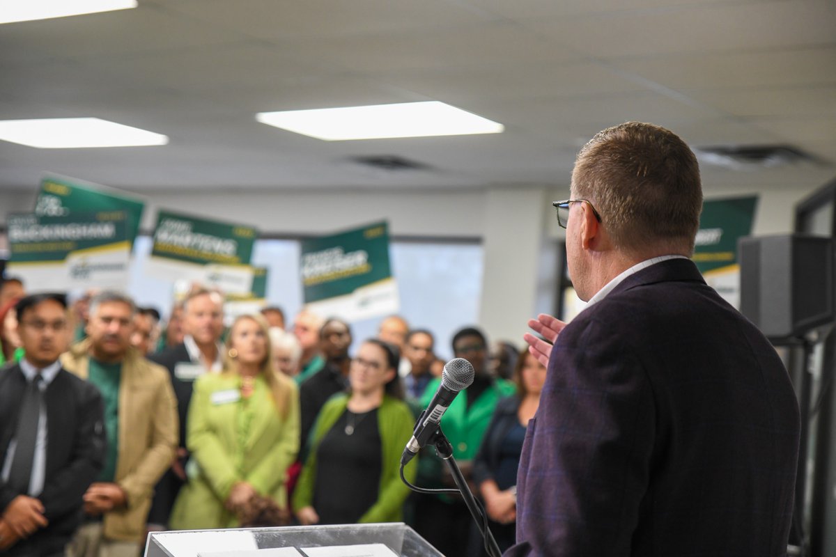 PremierScottMoe's tweet photo. Tomorrow is election day.

Vote for a strong economy and bright future with your @SaskParty candidates. https://t.co/V82b6tLbeQ