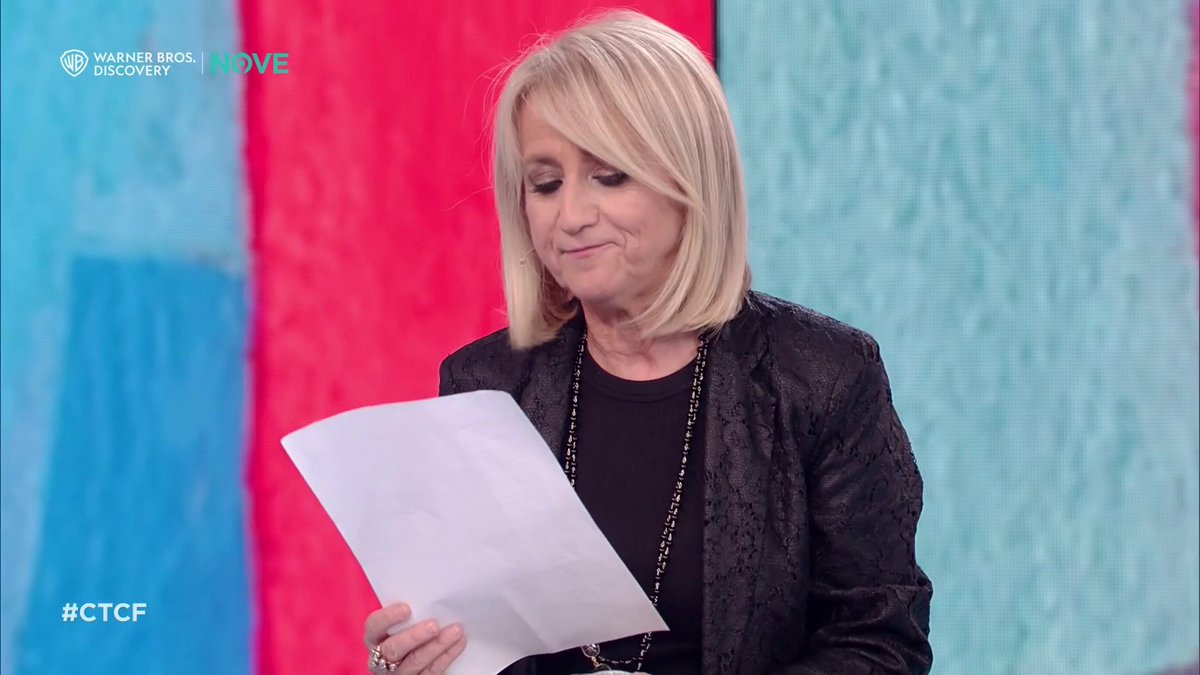 chetempochefa's tweet photo. "E so che la vita, proprio come l’acqua, se ne frega degli argini che vuole mettergli la politica: i cani e i porci, alla fine sono le persone che ci portano il cibo sotto l’acqua o rischiano la vita per salvare qualcuno…
Spero che Angela abbia presto presto la sua cittadinanza, e spero che tu rider ignoto possa trovare un lavoro che ti tenga all’asciutto, ti paghi dignitosamente e che la pizza tu la debba portare solo agli amici e con il bel tempo
Ci sono tantissimi italiani – credimi - che hanno voglia di costruire un ponte con le persone che sono arrivate qua dalle zone incasinate del mondo. (E poi c’è qualcun altro invece che il ponte vuole farlo solo sullo stretto, nonostante la faglia sismica). C’è qualcuno per cui sono sacri i confini e altri che pensano che sacra sia la vita umana, quella di tutti."

@lucianinalitti a #CTCF