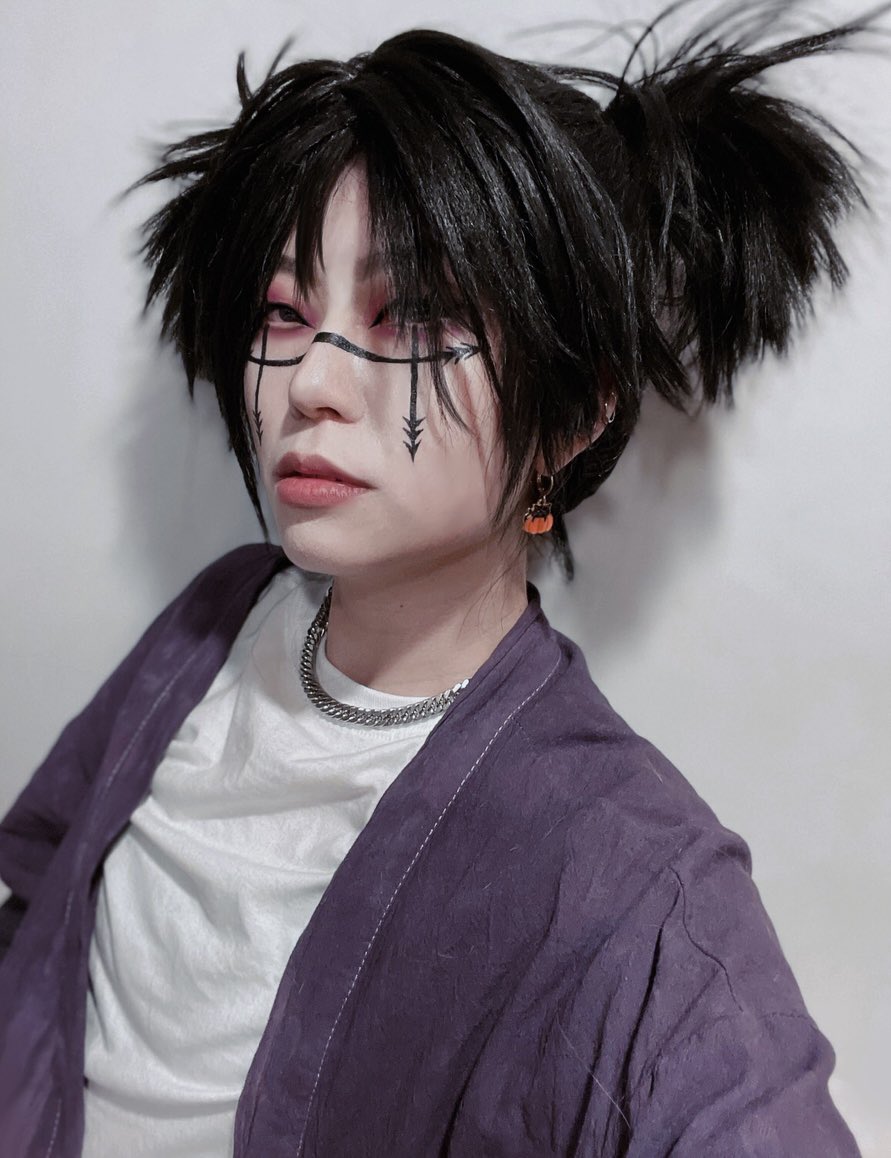 Some Choso for Halloween🩸 
This ended up being kind of a trial run for the wig before I finish styling it. I have all of the materials for him so I’m excited to get started on the cosplay soon!

#JujustuKaisen #jjk #choso